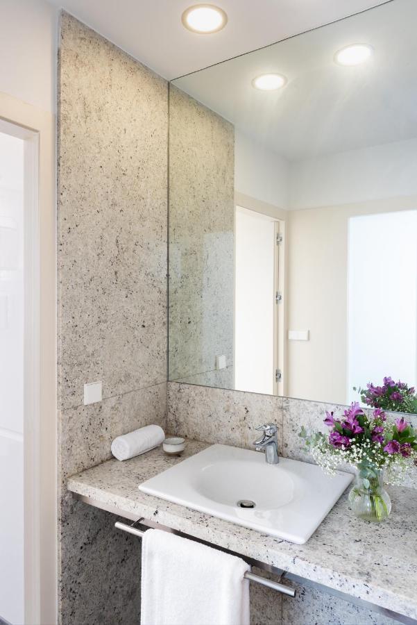 Casas De Adriano Apartment Seville Luaran gambar