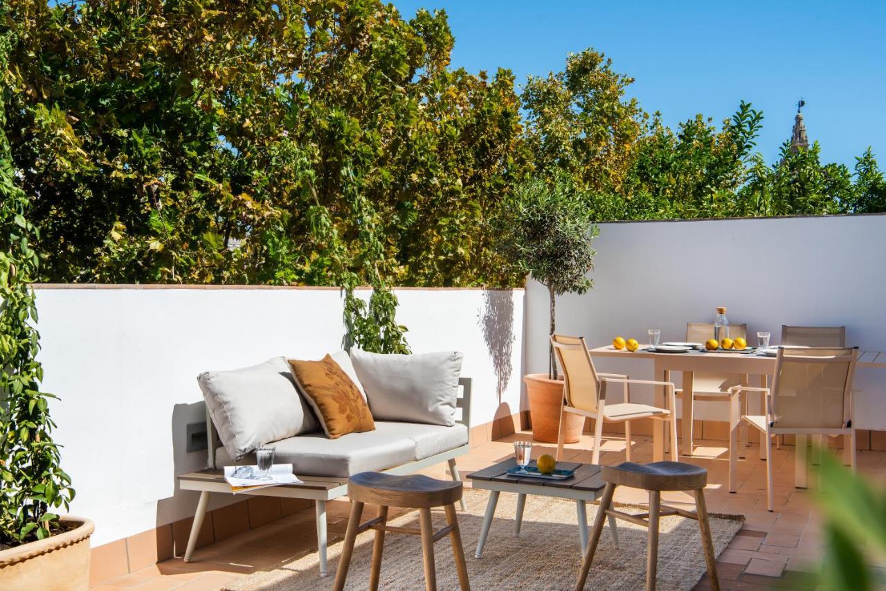 Casas De Adriano Apartment Seville Luaran gambar