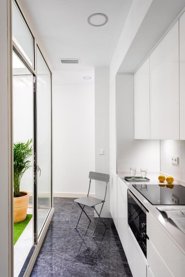 Casas De Adriano Apartment Seville Luaran gambar