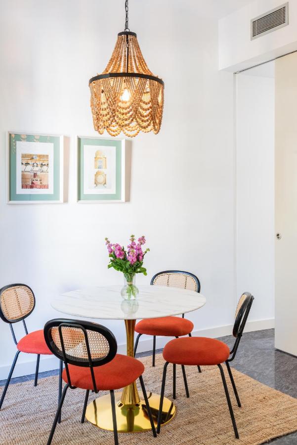 Casas De Adriano Apartment Seville Luaran gambar