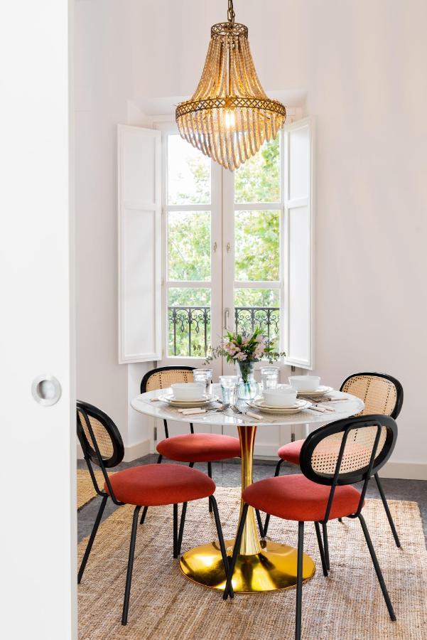 Casas De Adriano Apartment Seville Luaran gambar